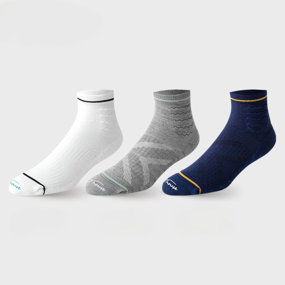 mens hiking socks NZ anti blister and arch support 